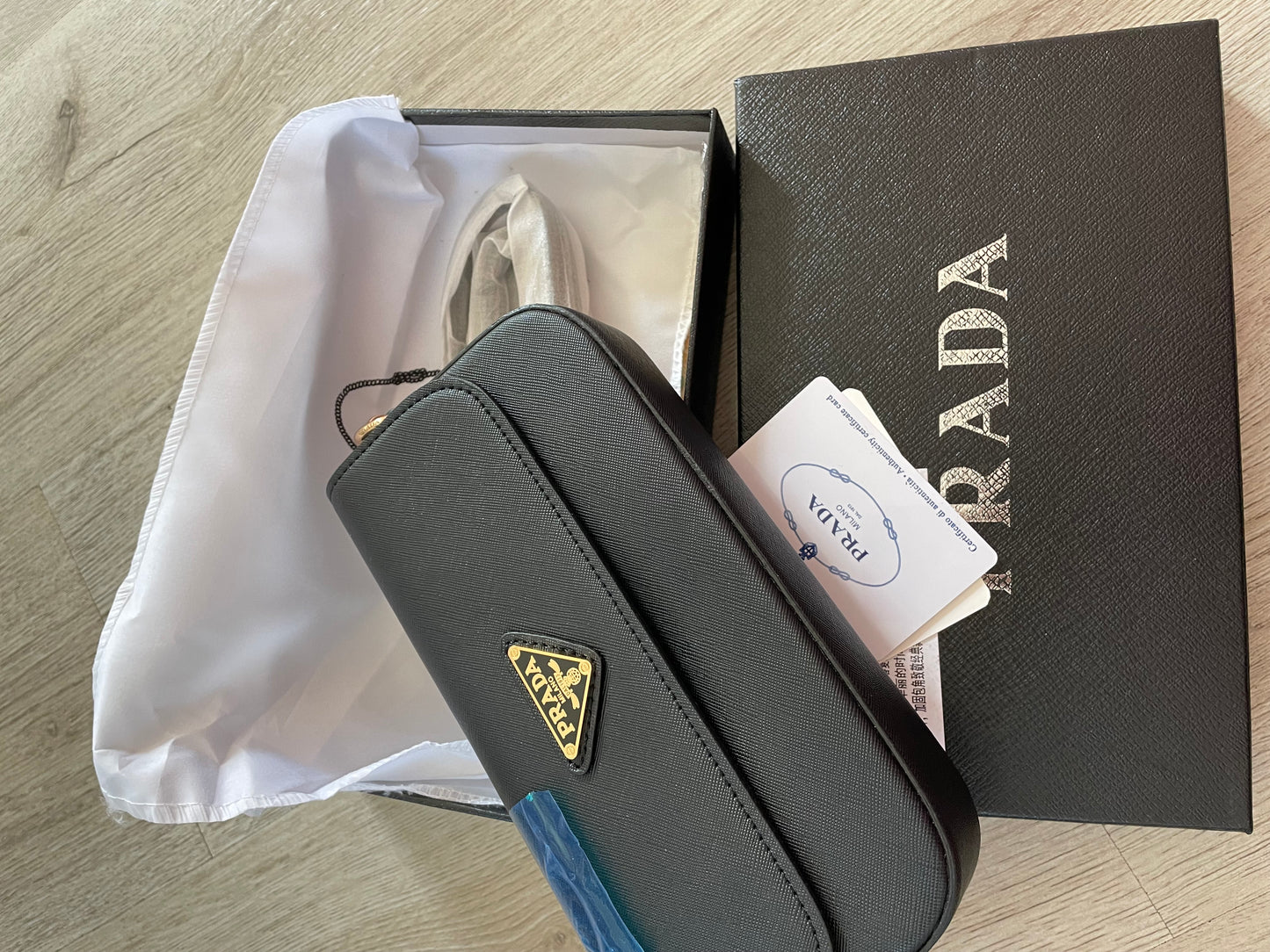 Prada Negro