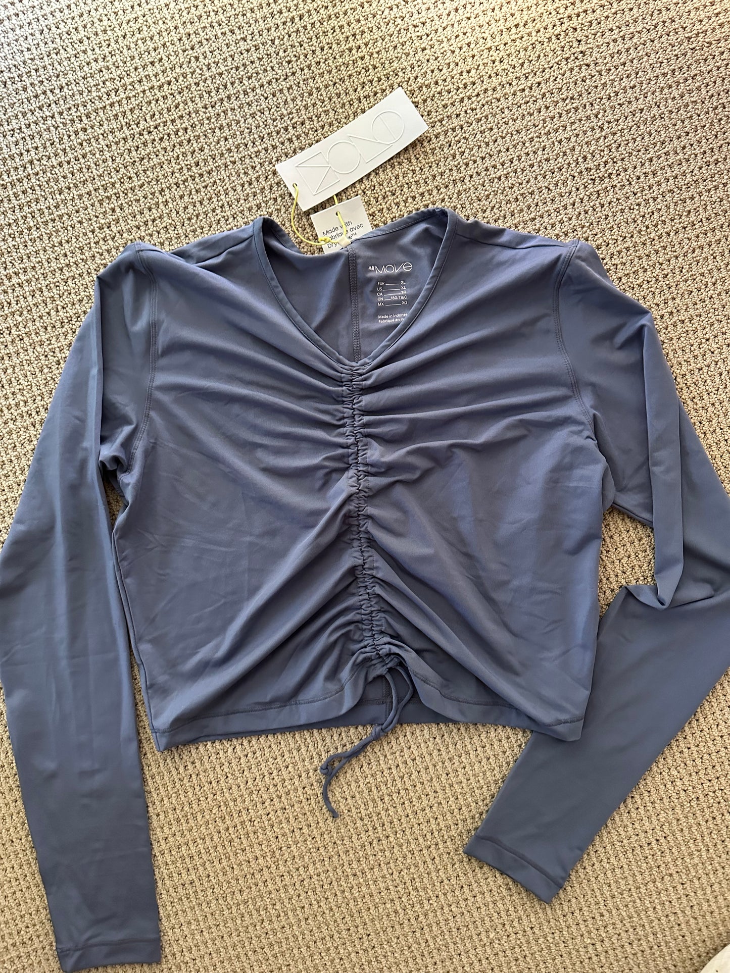 Blusa Yoga Move H&M